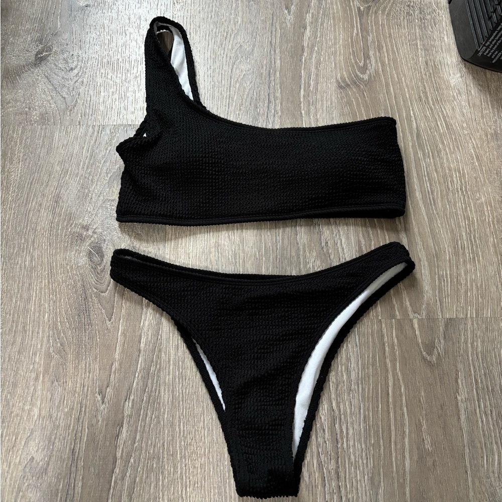 Black One-Shoulder Bikini Set